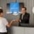 Accueil client chaleureux dans un hôtel Zenitude Relais & Spa