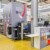Espace ColorLab dans un magasin de bricolage avec outils de teinte